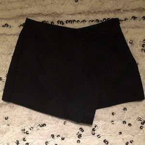 ZARA Black faux suede skort